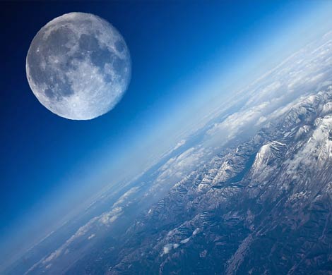 Геофизики: Луна - результат столкновения Земли и Тейи