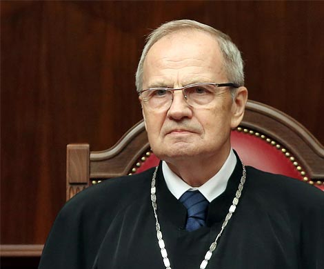 Глава КС признал проблемы в российской правовой системе