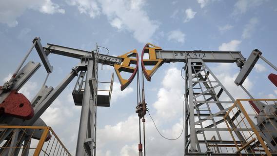 Годовщина «нефтяного потолка» для России