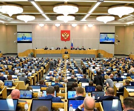Госдума не стала голосовать за наказания за содействие санкциям