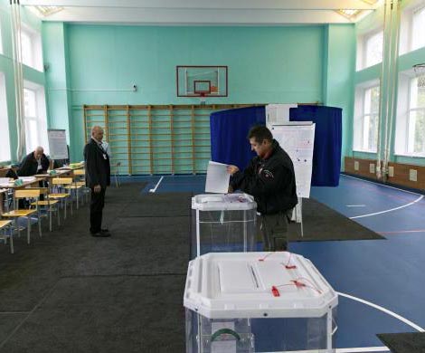Госдума отменит открепительные удостоверения и пустит больше наблюдателей на выборы
