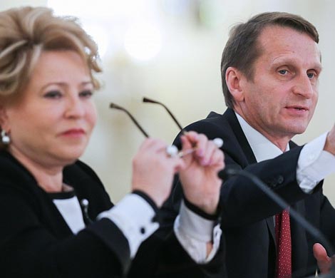 Госдума поддержала законопроект Матвиенко-Нарышкина о коллекторах
