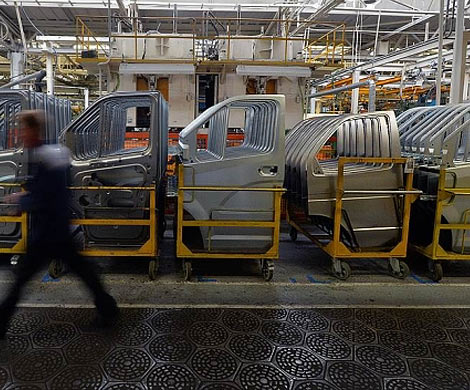 Господдержку автоконцернам оставят при условии их прихода в Крым
