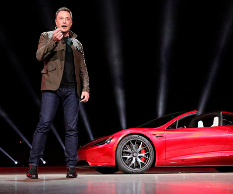 Илон Маск объявил о банкротстве Tesla