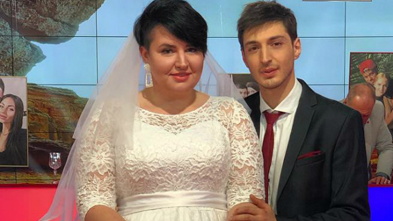 Интимная фотосессия Саши Черно перед родами вызвала волну хейта