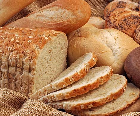Испанские врачи не советуют исключать хлеб из рациона питания