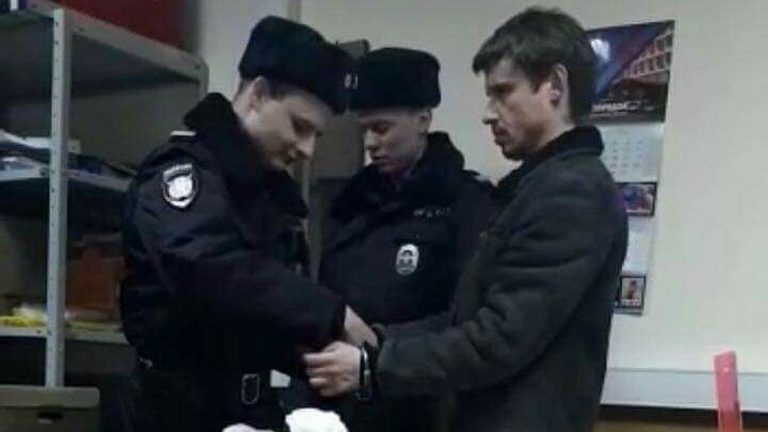 Из Швейцарии прямиком в ИВС