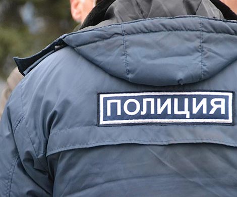 Избивший преступника-подростка полицейский получил три года колонии