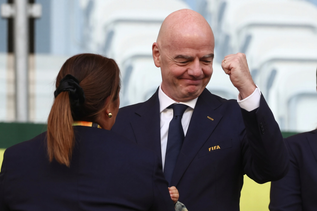 «Кампания дезинформации»: ФИФА пошла в суд против УЕФА