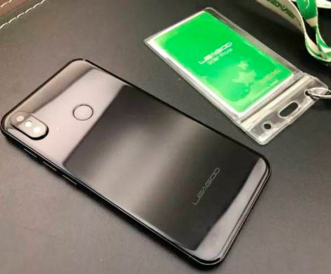 Китайская Leagoo представила дешевый аналог iPhone X