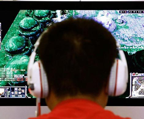 Китайский подросток играл в компьютерные игры пока у него не отсохли ноги