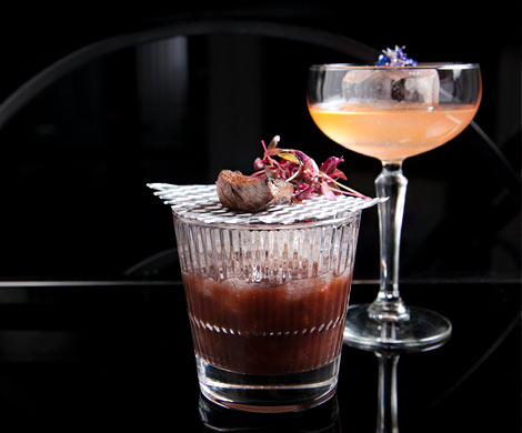 Коктейли для страстных охотников в Mercedes Bar