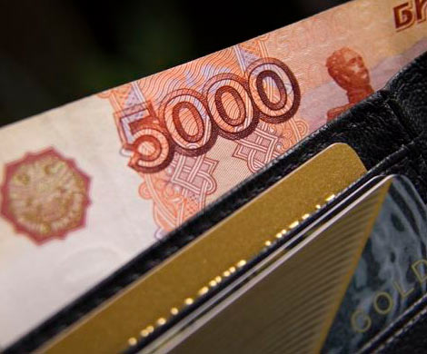 Кондуктор вытолкнула пассажира из автобуса за 5-тысячную купюру