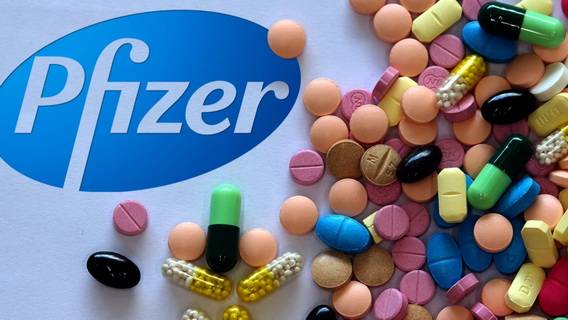 Консультанты FDA порекомендовали одобрить первую в истории вакцину против РСВ от Pfizer, несмотря на возможные риски