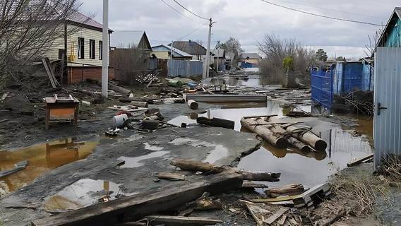 Курган затапливает, а в Оренбуржье вода отступает, обнажая новые проблемы