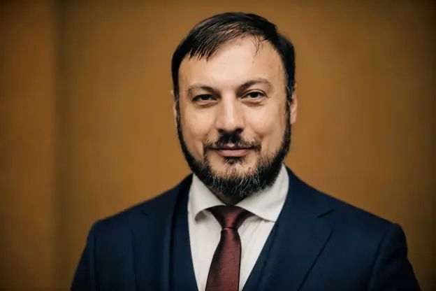 Лавленцев ушел, Купченко остался: кто ответит за миллиардные проблемы на президентской стройке