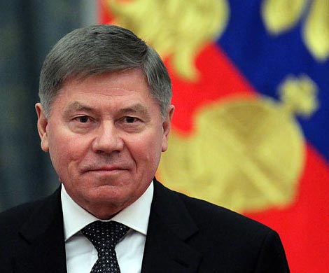 Лебедев в работе «нахватал лебедей»