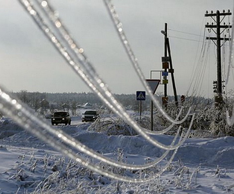 Ледяной дождь оставил жителей Подмосковья без света
