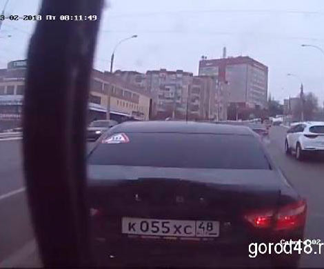 Липчанин пытался проучить водителя и сам попал в нелепое ДТП