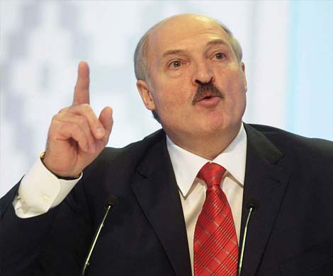Лукашенко: не надо молиться на Россию