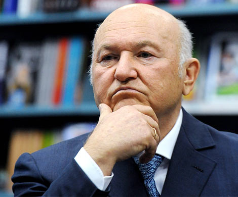 Лужков назвал правительство Медведева неспособным преодолеть кризис