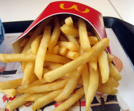 McDonald’s включил в меню шоколадную картошку-фри