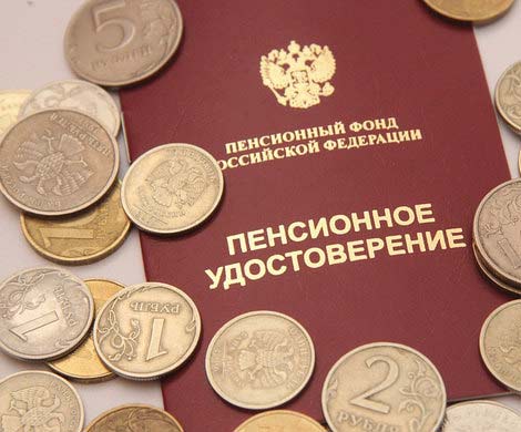 Медведев сохранил накопительный элемент пенсий