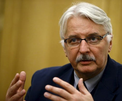 МИД Польши заявил о "политической игре", ставшей причиной катастрофы под Смоленском