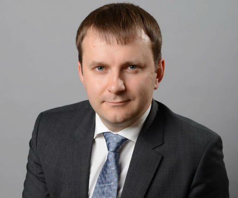 Минфин не ждет 100 рублей за $1