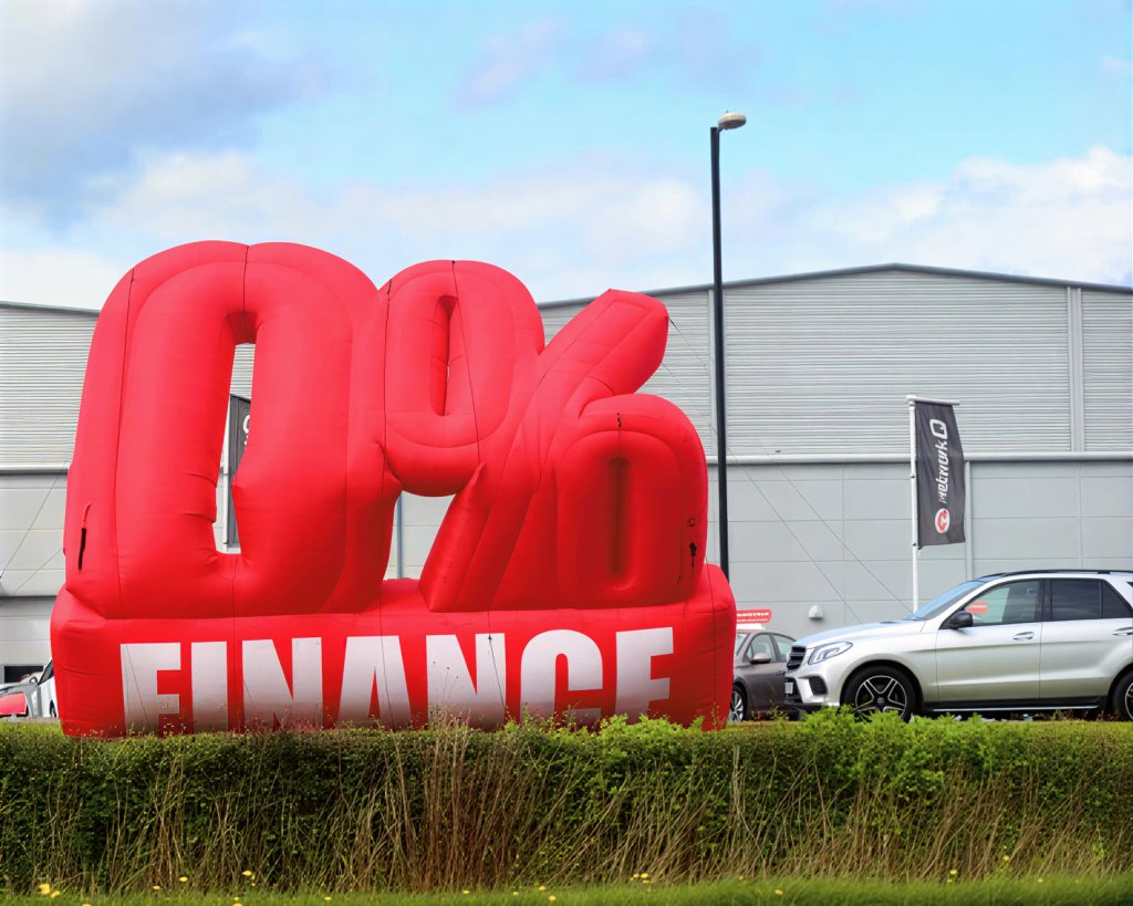 Министра обвиняют в игнорировании налоговой лазейки для банков в деле о скандальном автокредитовании