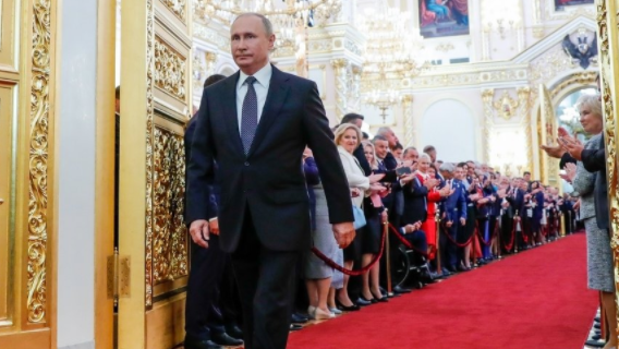 Михаил Хазин: элиты будут стараться подставить Путина, отбирая у россиян деньги