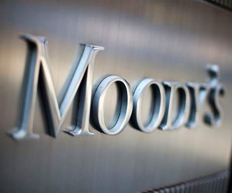 Moody's снизило рейтинги Сбербанка и еще шести российских финкомпаний