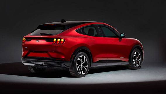 Mustang Mach-E от Ford обошел Model 3 от Tesla в качестве лучшего электромобиля по версии Consumer Reports