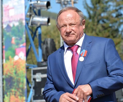 Мэр-единоросс Горно-Алтайска попался на присвоении джипа за 1,5 млн рублей
