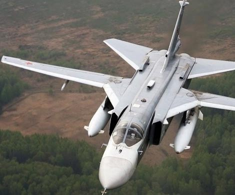 На месте крушения Су-24 идут поиски черных ящиков