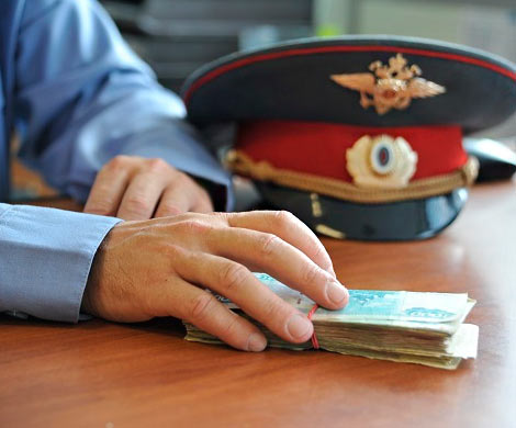 На полицейского из Таганрога завели дело за попытку мошенничества‍