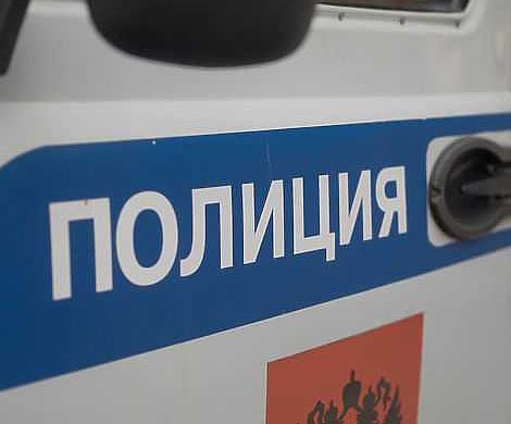 На улице в Москве неизвестный жестоко избил 47-летнюю женщину