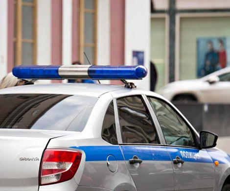 На юге Москвы подозреваемый избивал полицейских зонтом и гантелями