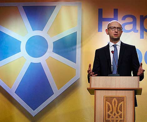 «Народный фронт» Яценюка опережает «Блок Порошенко» на выборах в Раду 