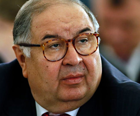 Навальный напомнил о судимости Усманова