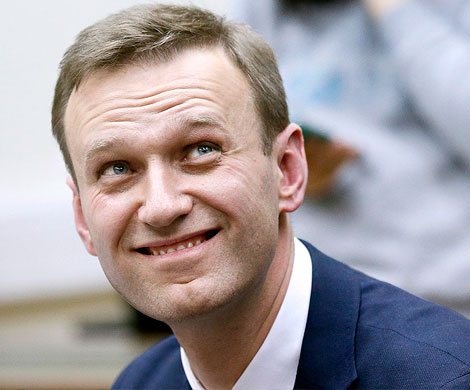 Навальный выбрал оружие для дуэли с Золотовым
