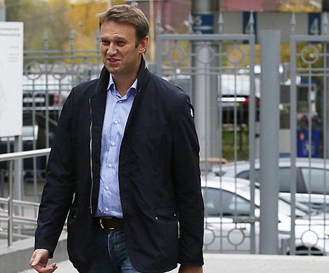 Навальный выплатил 3 млн рублей по искам "Ив Роше"