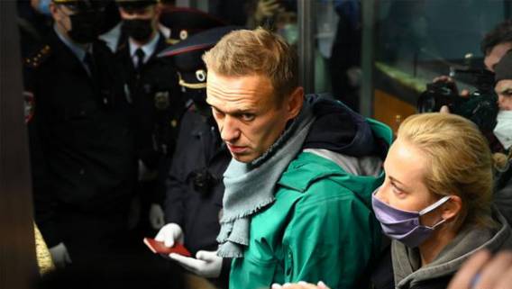 Навальный задержан в аэропорту Шереметьево