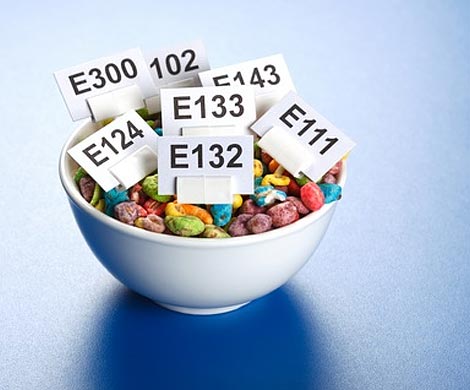 Названы опасные добавки в обычных пищевых продуктах