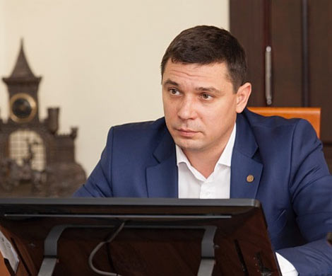 Неавторитетный мэр не может навести порядок в городе