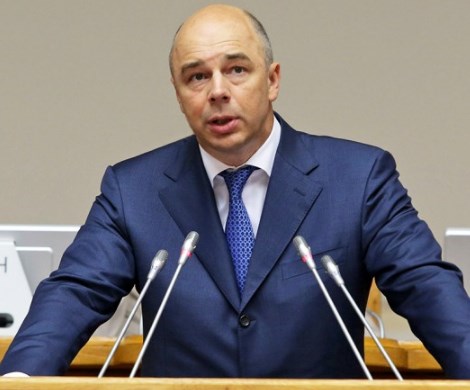 Не бегите снимать доллары: Силуанов попытался успокоить россиян