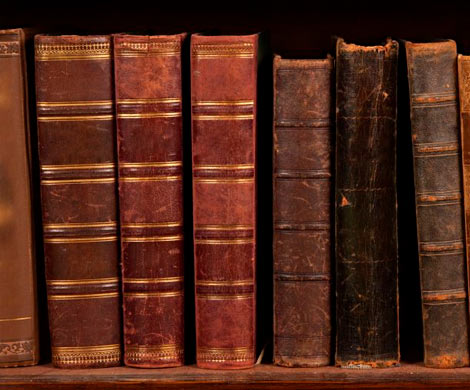 Неизвестный поджег книжную полку в одном из магазинов Челябинска