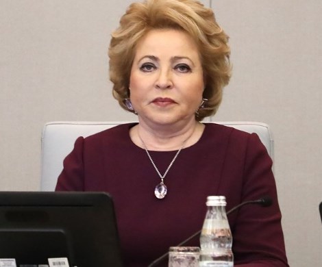 Нельзя обзывать чиновников: глава Совфеда прокомментировала наказания для СМИ за «неуважение к власти»