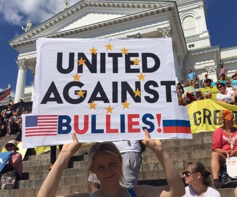Ненавистный Трамп и незаметный Путин: Хельсинки взбунтовались против встречи президентов США и РФ