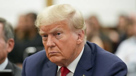 Неудачная неделя Трампа: Против него выступили бывшие советники